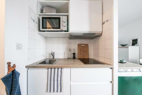 Apartamento Studio Calme, Avec Balcon Et Parking