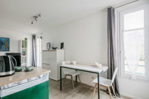 Apartamento Studio Calme, Avec Balcon Et Parking