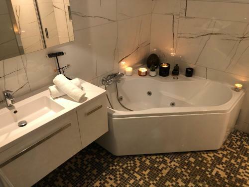 Apartamento Grand Logement Quartier Championnet