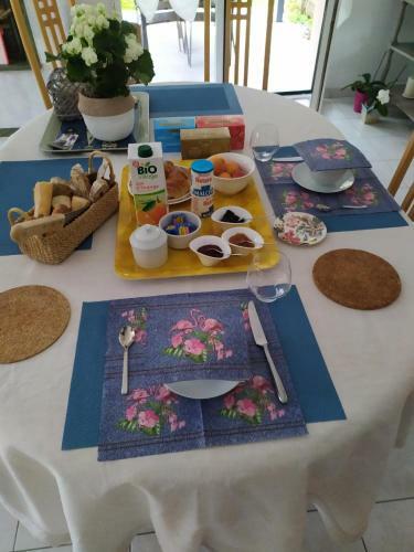 Bed & Breakfast Grande Chambre Lumineuse Et Spacieuse 22m2