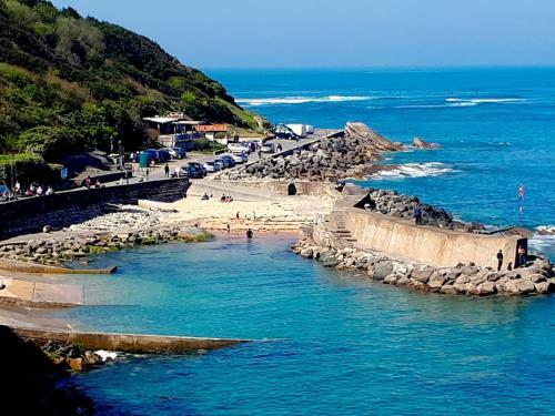 Maison Eli (charming Basque House In Gu�thary Village)