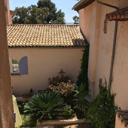 Bed & Breakfast Le Mazet Des M�res