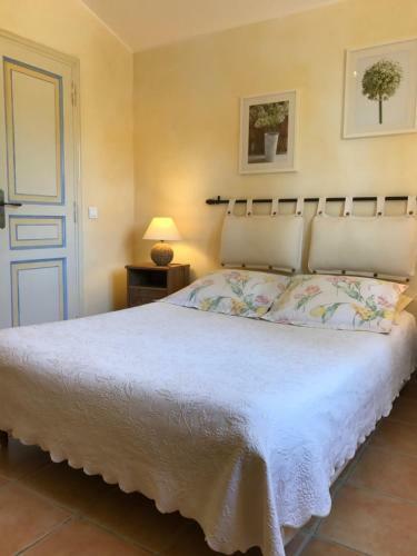 Bed & Breakfast Le Mazet Des M�res