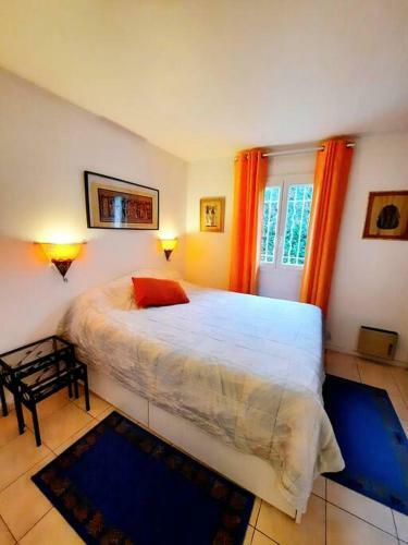 Villa 130m2, Near St-tropez, Direct Beach Access