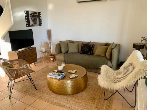 Les Restanques Maison Des Ch�nes Aper�ue Mer