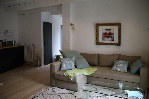 La Fourmi Home