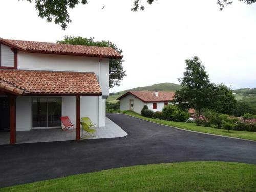 G�te Hasparren, 4 Pi�ces, 6 Personnes - Fr-1-384-334