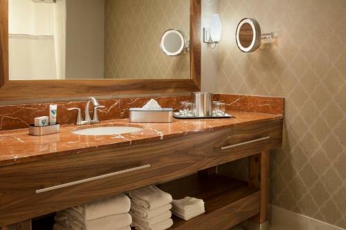 Cliff Lodge And Spa