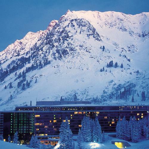 Cliff Lodge And Spa