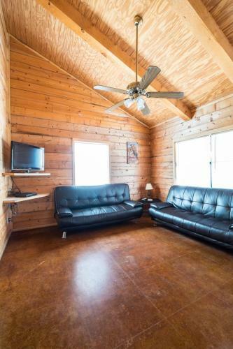 River Bluff Cabins