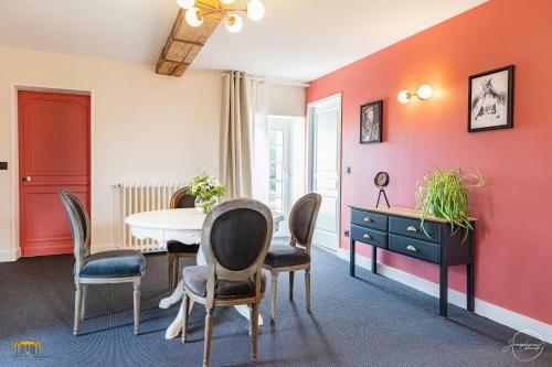 Hostal Ch�teau D'hermival