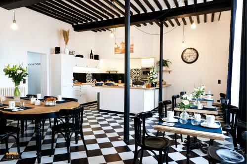 Hostal Ch�teau D'hermival