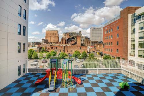 Apartamento New! Vibrant Large Studio Dwntwn 18 Mins To Nyc