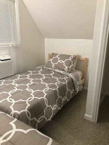 Apartamento Updated 2br 1bath Parking /close To Everything