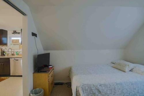 Apartamento Updated 2br 1bath Parking /close To Everything