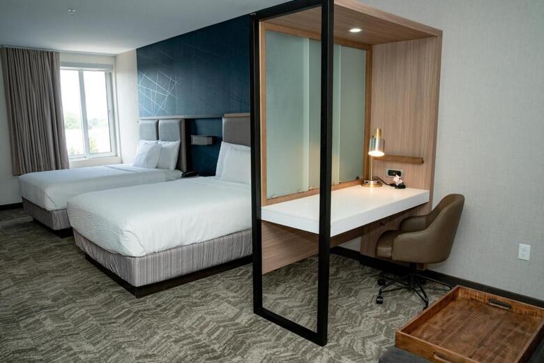 Hotel Springhill Suites By Marriott Woodbridge