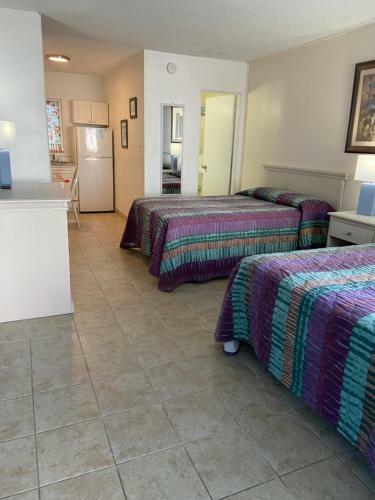 Beach Colony Motel