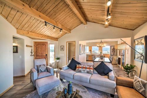 Angel Fire Retreat With Mtn Views About 2 Mi To Ski