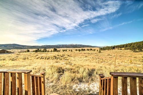 Angel Fire Retreat With Mtn Views About 2 Mi To Ski