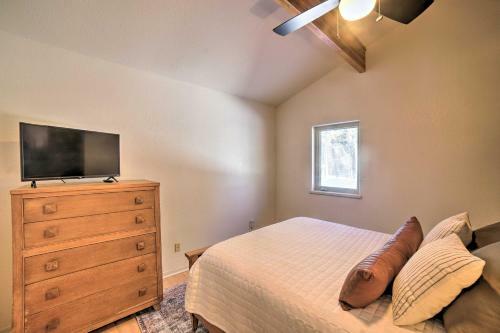 Stylish, Serene Angel Fire Cabin With Hot Tub!