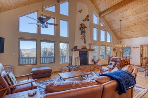 Upscale Angel Fire Cabin With Deck Ski Nearby!