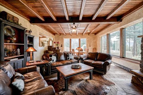 Palace In The Pines