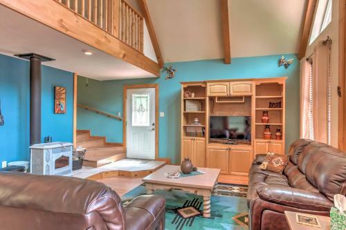 Rustic Cloudcroft Cabin On 10 Acres With Grill And Deck
