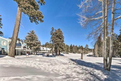 Apartamento Bright Cloudcroft Condo With Game Room And Deck!