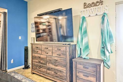 Apartamento Albuquerque Studio With Shared Pool And Fire Pit!