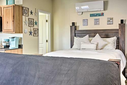 Apartamento Albuquerque Studio With Shared Pool And Fire Pit!