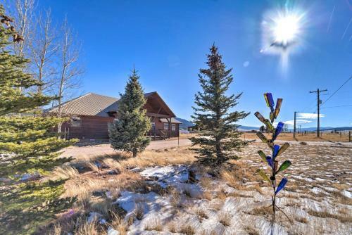 Hideaway With Sweeping Eagle Nest Lake Views!