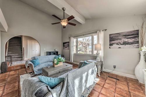 Spacious And Secluded Captain Getaway With Patio!