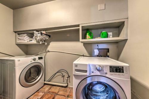 Spacious And Secluded Captain Getaway With Patio!