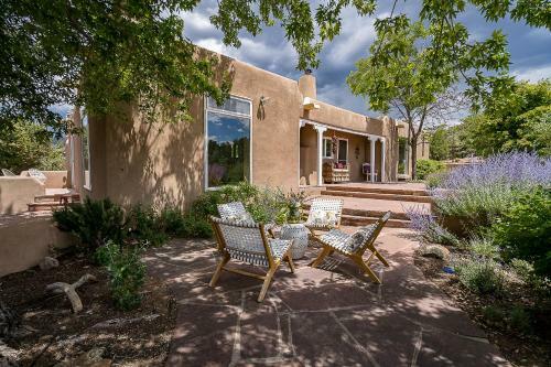 Luxury Private Villa In Santa Fe
