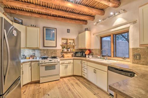 Historic Adobe Home About 19 Mi To Ski Resort!