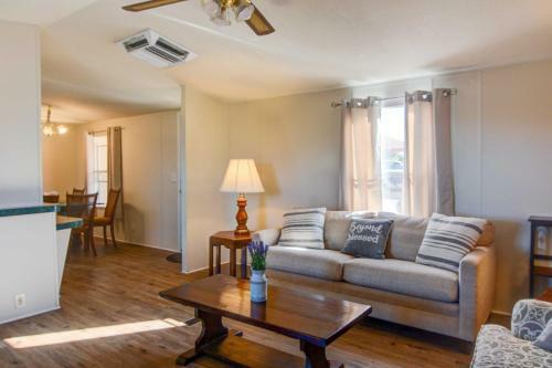 Peaceful Sandia Park Retreat With Deck And Views!