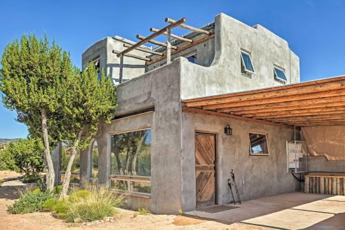 Secluded San Ysidro House With Desert Views!