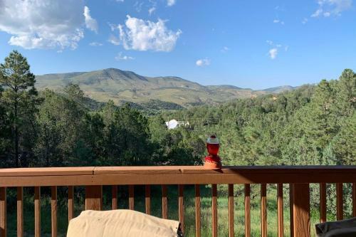 Docs Retreat In Ruidoso Downs With Mtn Views