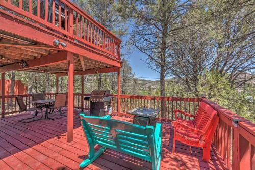 Chic Ruidoso Downs Cabin With Mountain Views!