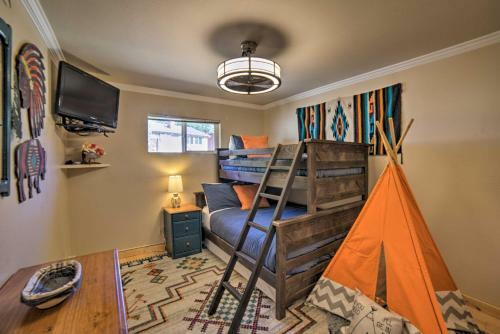 Apartamento Red River Condo Fire Pit, Half-mi To Slopes!
