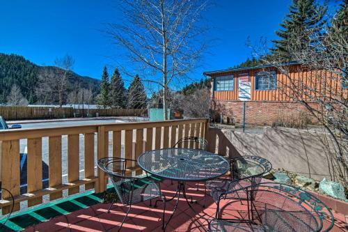 Apartamento Red River Condo Fire Pit, Half-mi To Slopes!