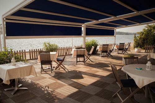 Hotel Le Pavillon Bleu