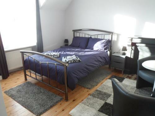 Riverside Bed And Breakfast