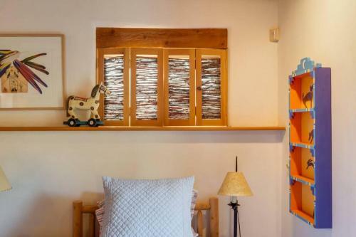 Foothills Retreat- Patios, Rooftop Deck, Quiet, 2br