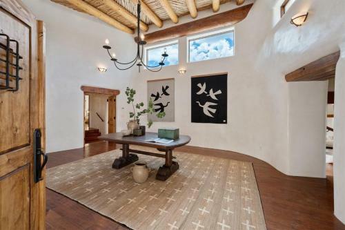 Ranchitos - Private Luxury Home With Swimming Pool