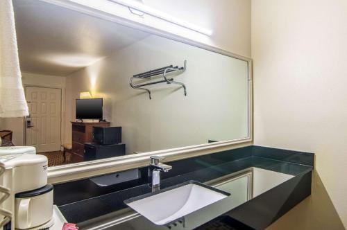 Motel Americas Best Value Inn