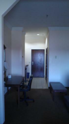 Motel Robinson Inn And Suites