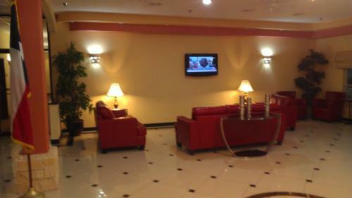 Motel Robinson Inn And Suites