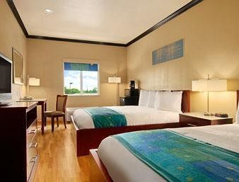Hotel Days Inn & Suites Marquez