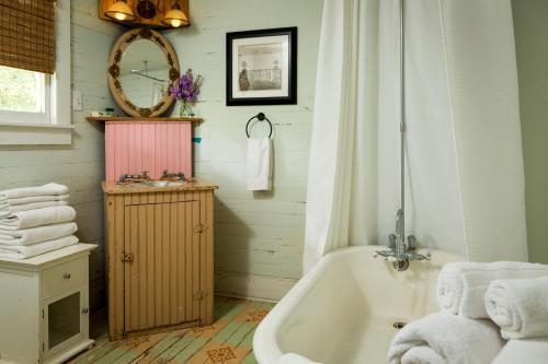 Blisswood Bed And Breakfast Ranch